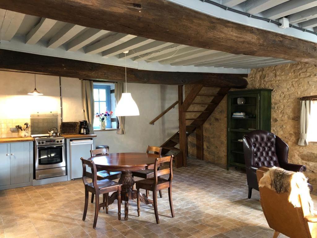 Вилла Les Bouaux, Briant Cussy-en-Morvan Экстерьер фото